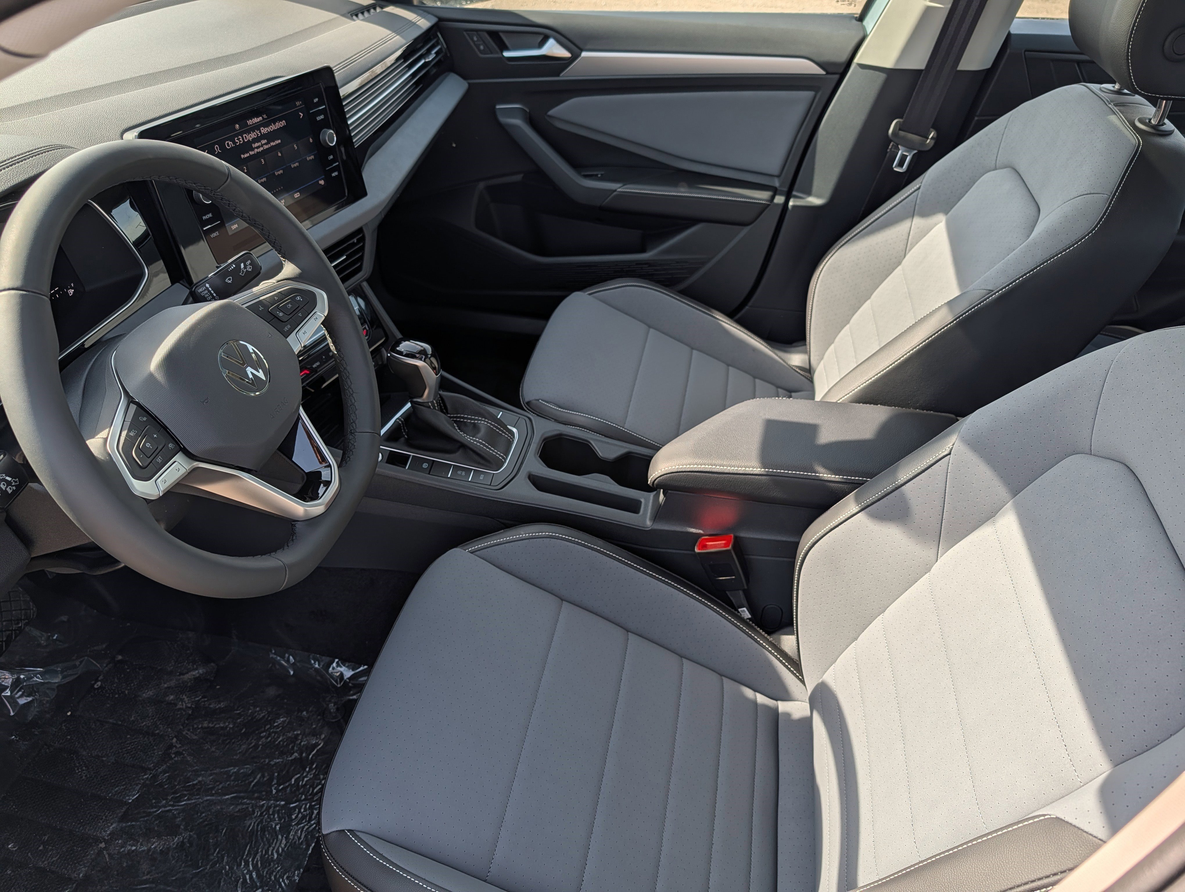 New 2026 Volkswagen Jetta SE image 6