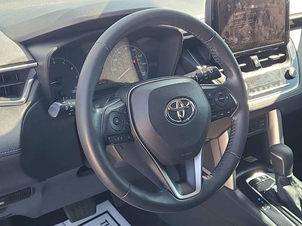 Certified 2023 Toyota Corolla Cross LE FWD image 12
