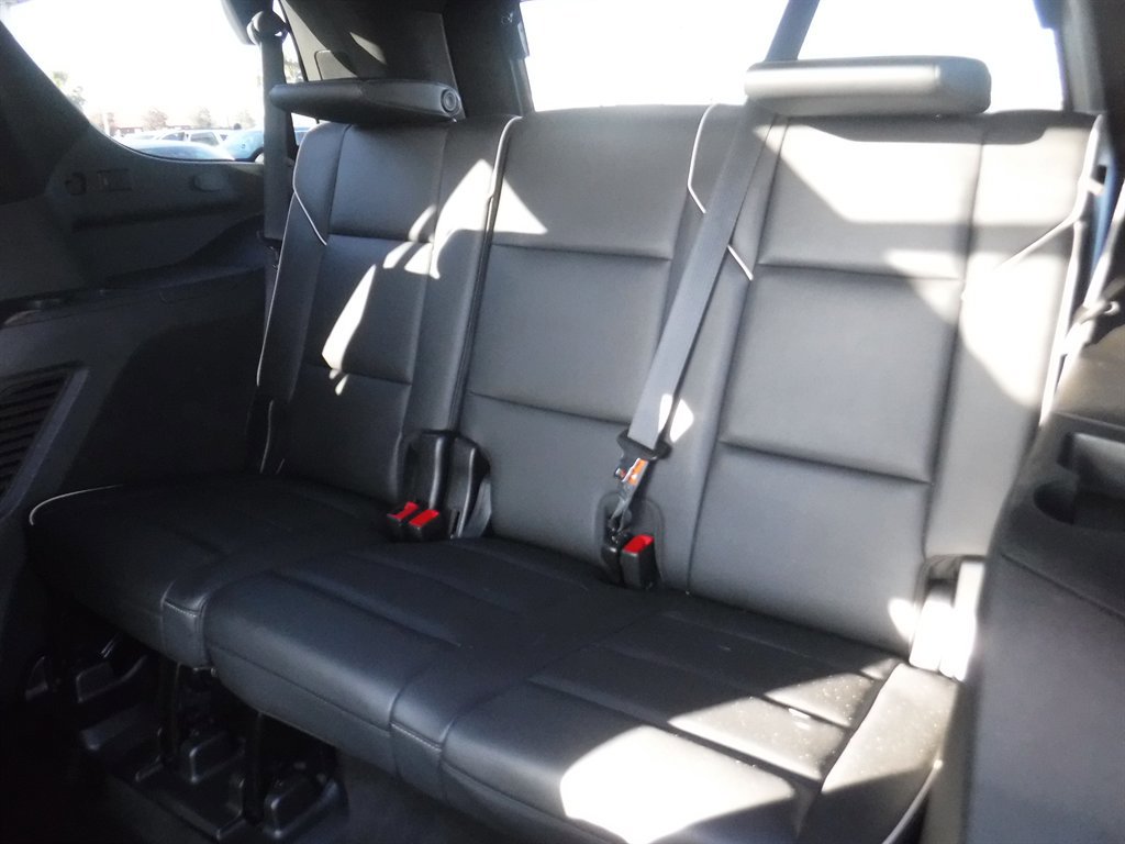 Used 2023 Cadillac Escalade Premium Luxury image 11