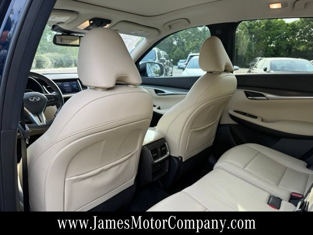 Used 2022 INFINITI QX50 Luxe AWD/4WD image 16