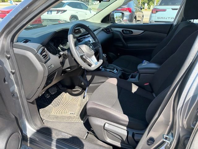 Used 2018 Nissan Rogue Sport S w/ S Appearance Package AWD/4WD image 12