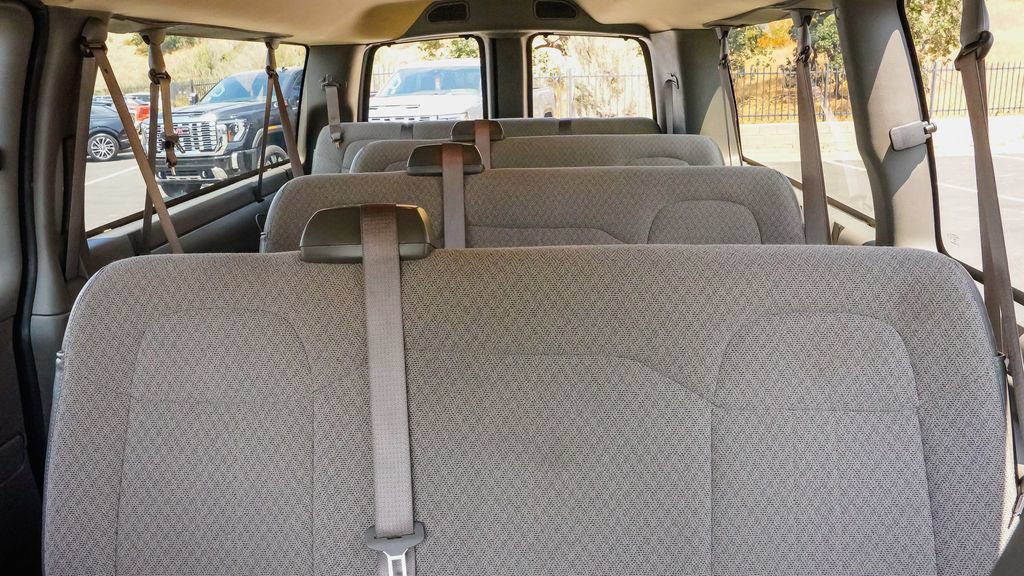 Used 2025 Chevrolet Express 3500 LT w/ LT Preferred Equipment Group RWD image 15