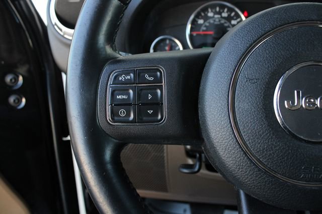 Used 2012 Jeep Wrangler Sahara w/ Connectivity Group AWD/4WD image 10