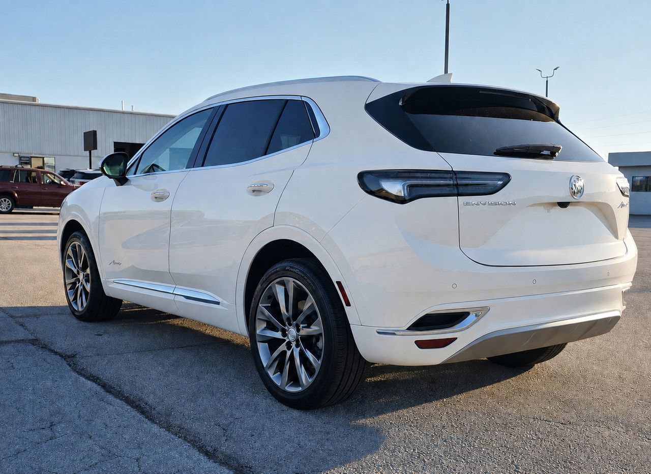 Used 2021 Buick Envision Avenir FWD image 4