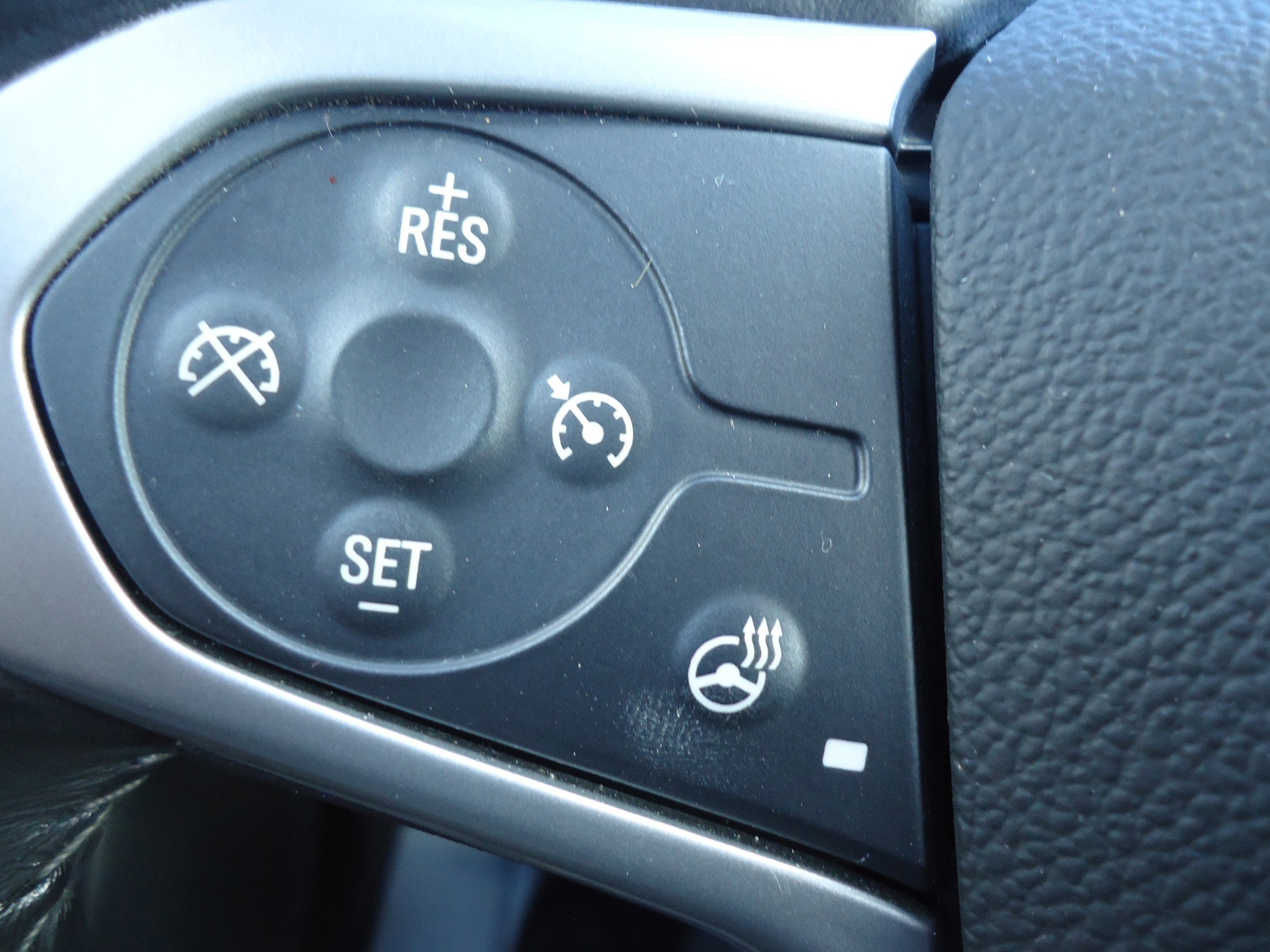 Used 2020 Chevrolet Colorado ZR2 image 22