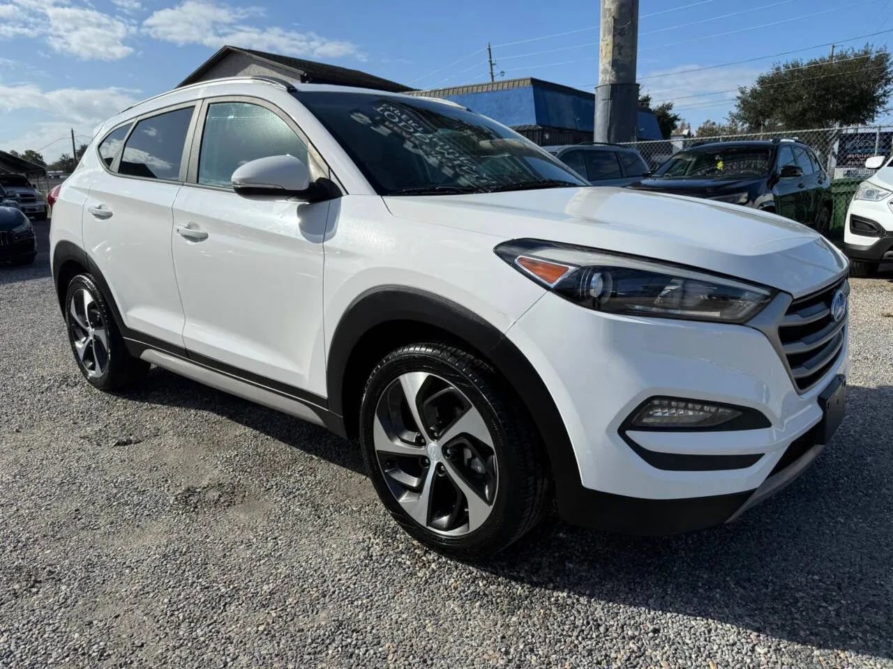 Used 2017 Hyundai Tucson Sport image 3