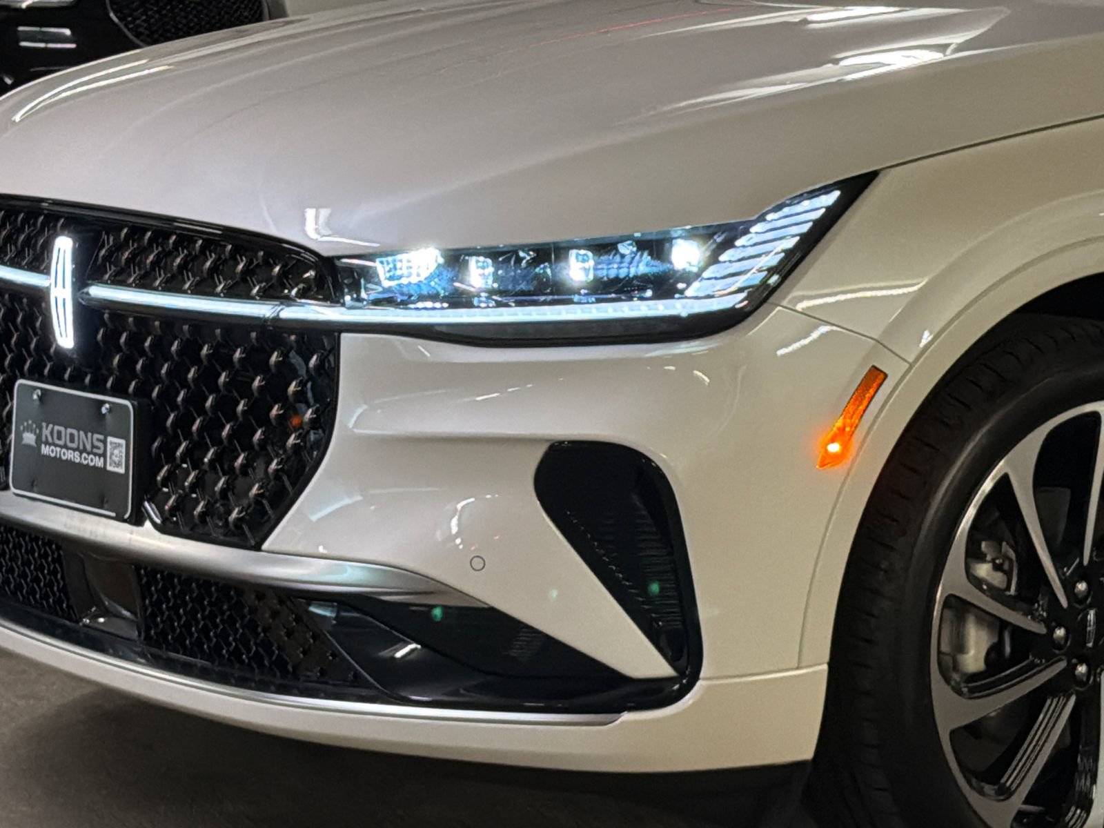 New 2026 Lincoln Nautilus Black Label AWD/4WD image 2