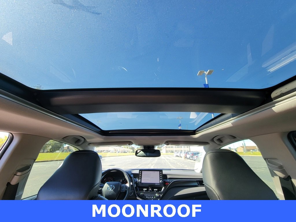 Used 2023 Toyota Camry XSE image 14