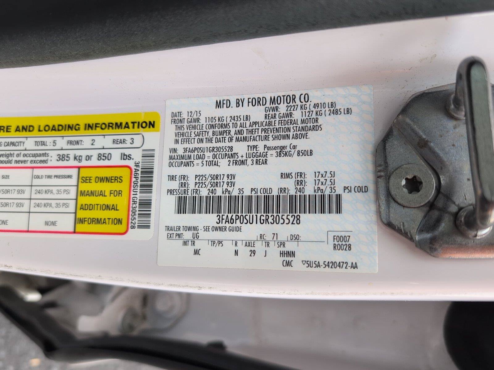 Used 2016 Ford Fusion Energi Titanium w/ Driver Assist Package FWD image 13