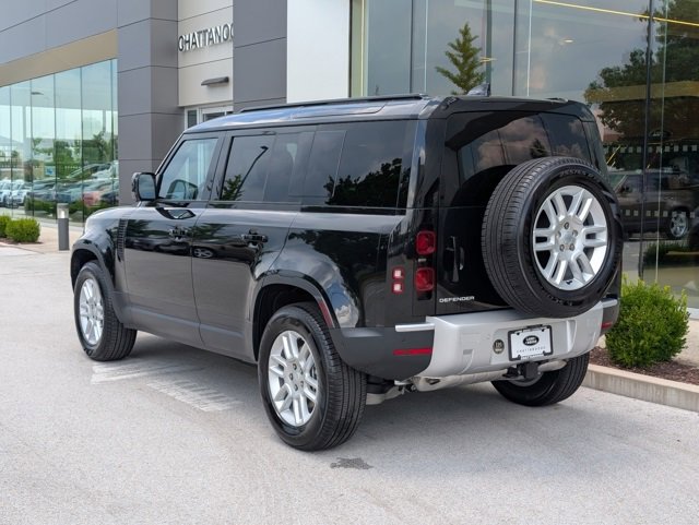 New 2025 Land Rover Defender 110 S image 3