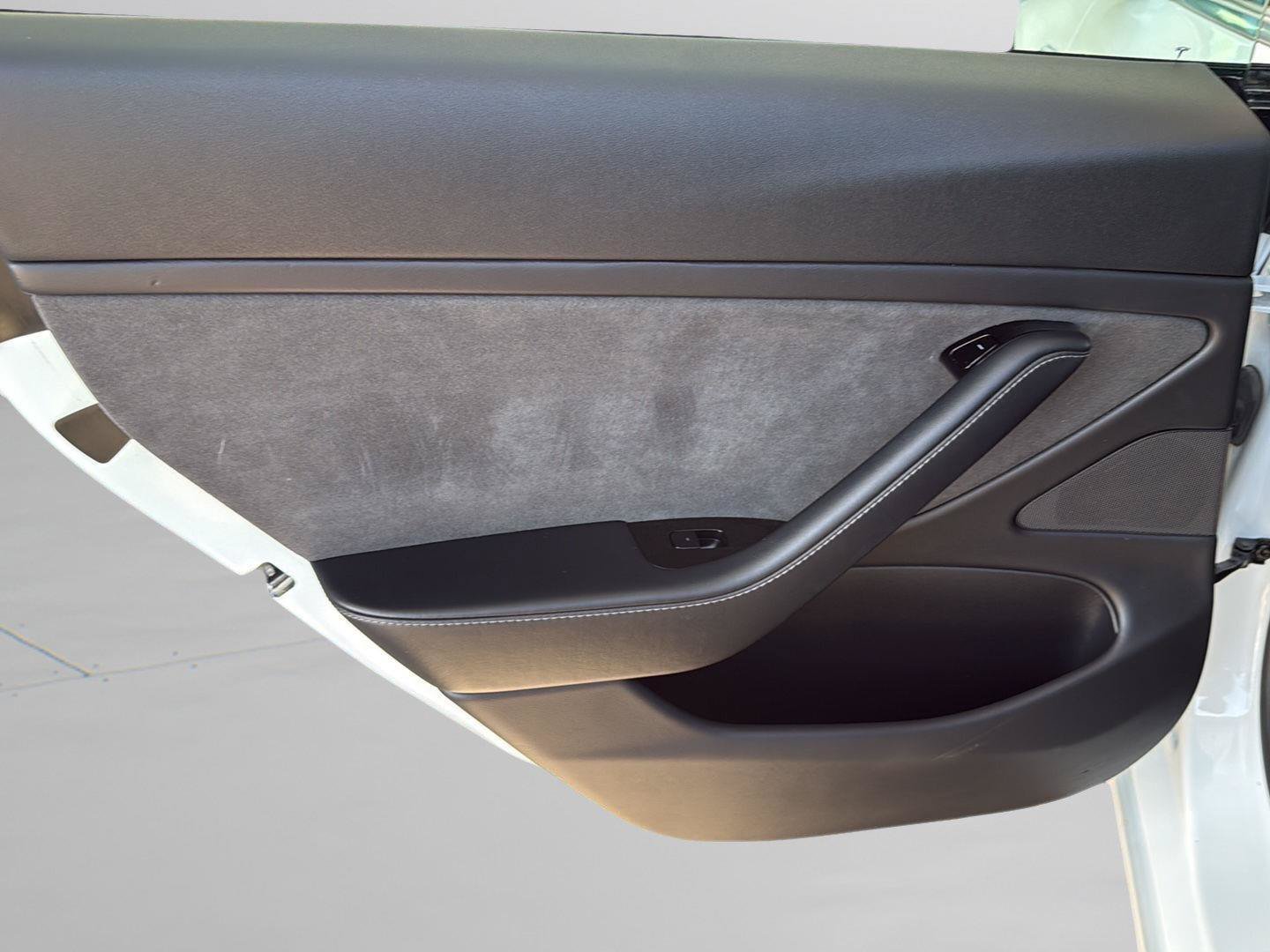 Used 2019 Tesla Model 3 Mid Range RWD image 26