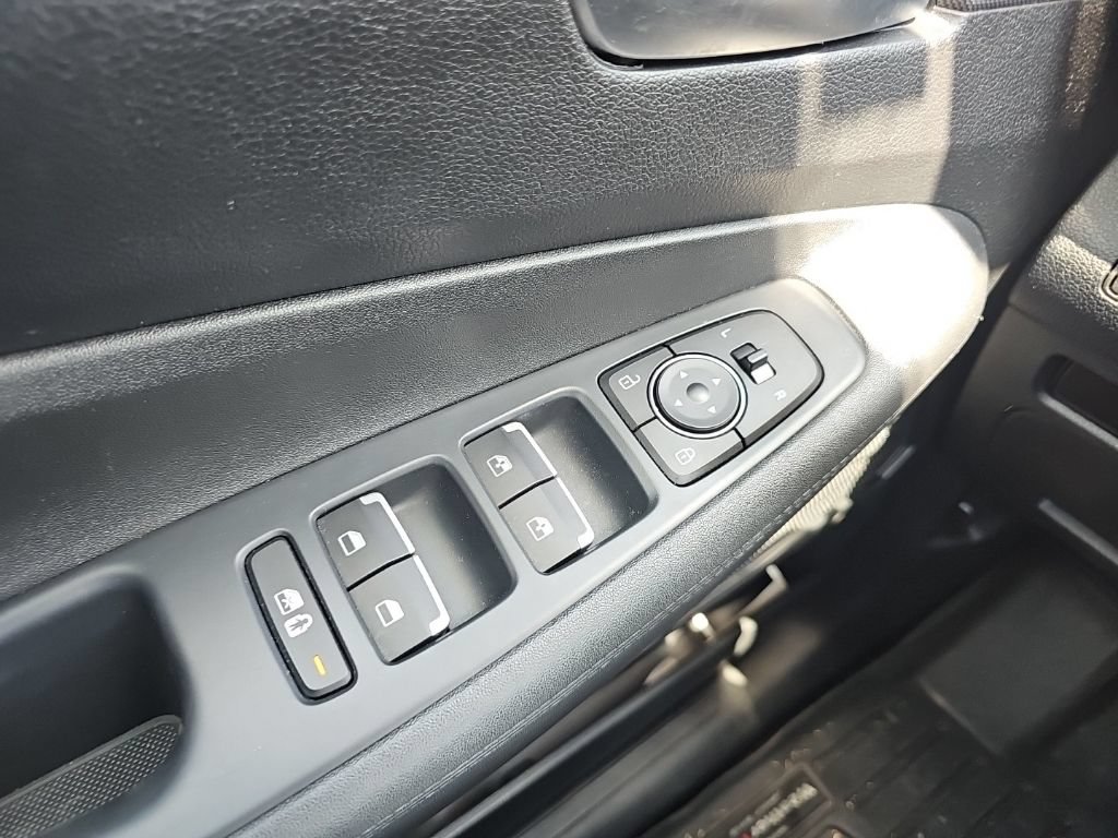Used 2022 Hyundai Santa Fe SEL FWD image 31