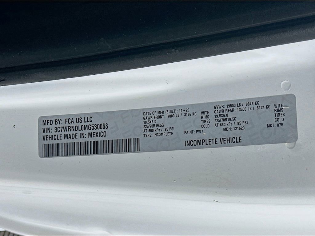 Used 2021 RAM 5500 Tradesman image 33