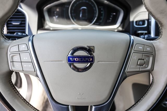 Used 2016 Volvo XC60 T5 Platinum FWD image 30