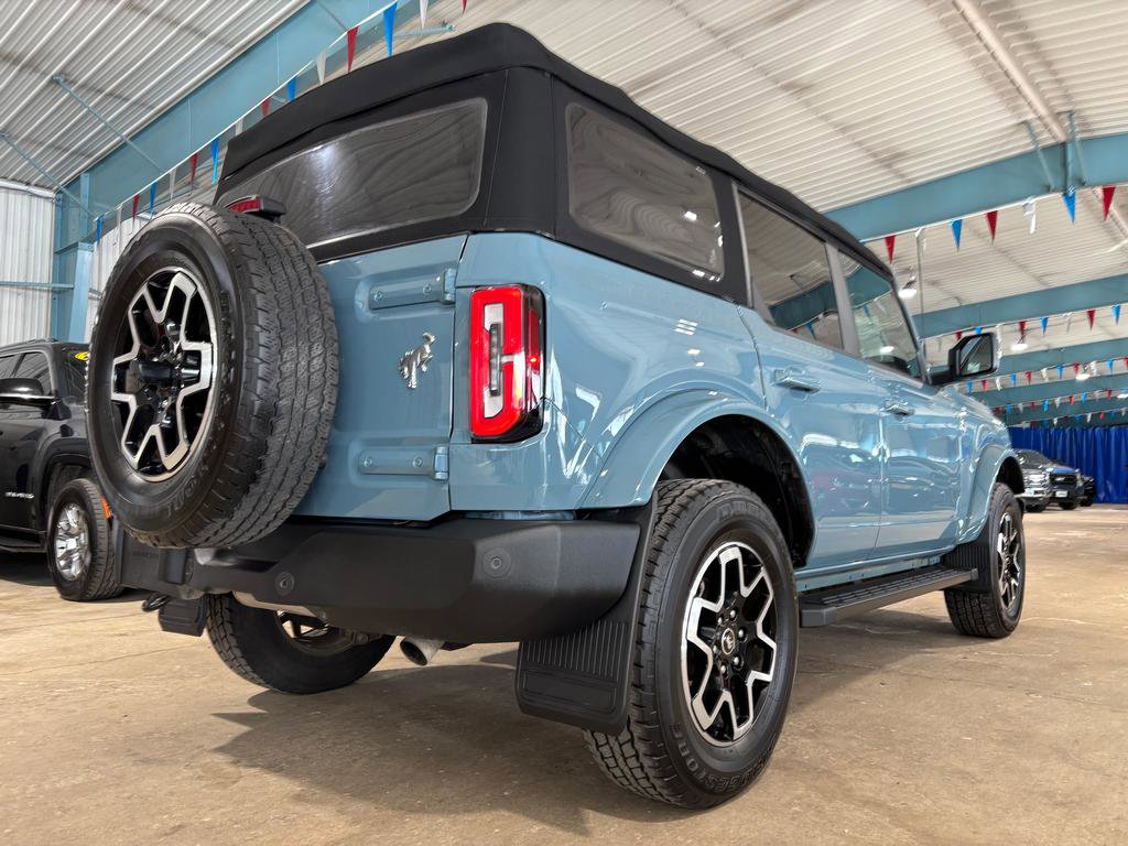Used 2023 Ford Bronco Outer Banks image 7