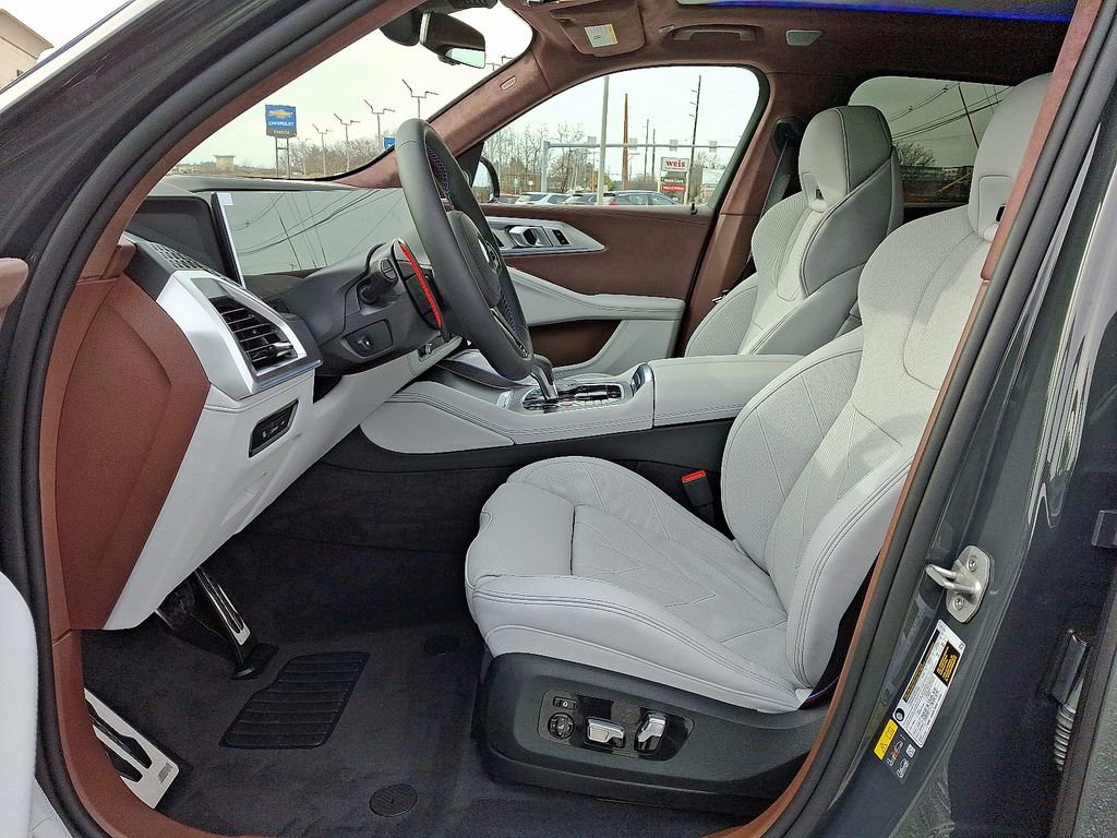 New 2026 BMW XM Label Red image 11