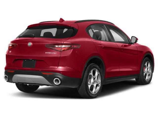 Used 2020 Alfa Romeo Stelvio RWD image 2