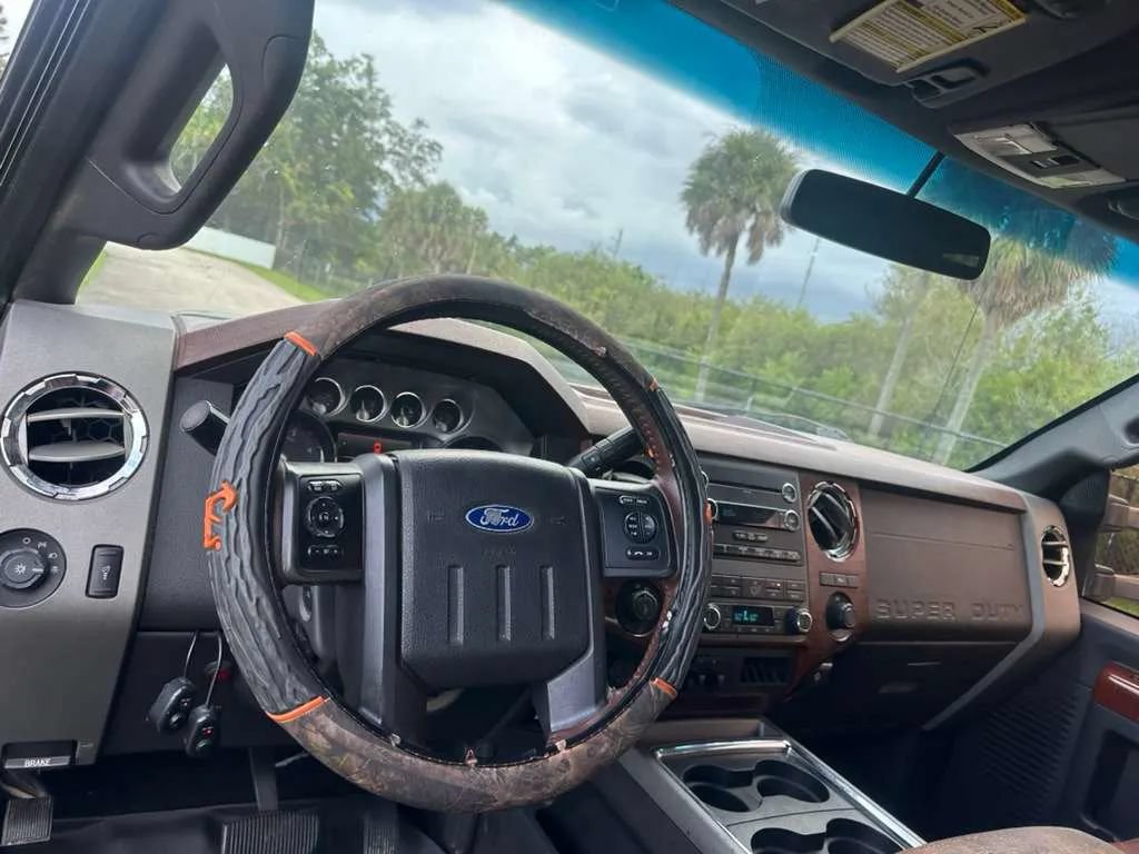 Used 2012 Ford F250 King Ranch w/ King Ranch w/Chrome Pkg AWD/4WD image 9