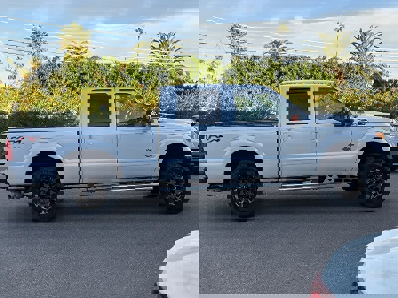 Used 2015 Ford F250 Lariat w/ Lariat Ultimate Package image 2