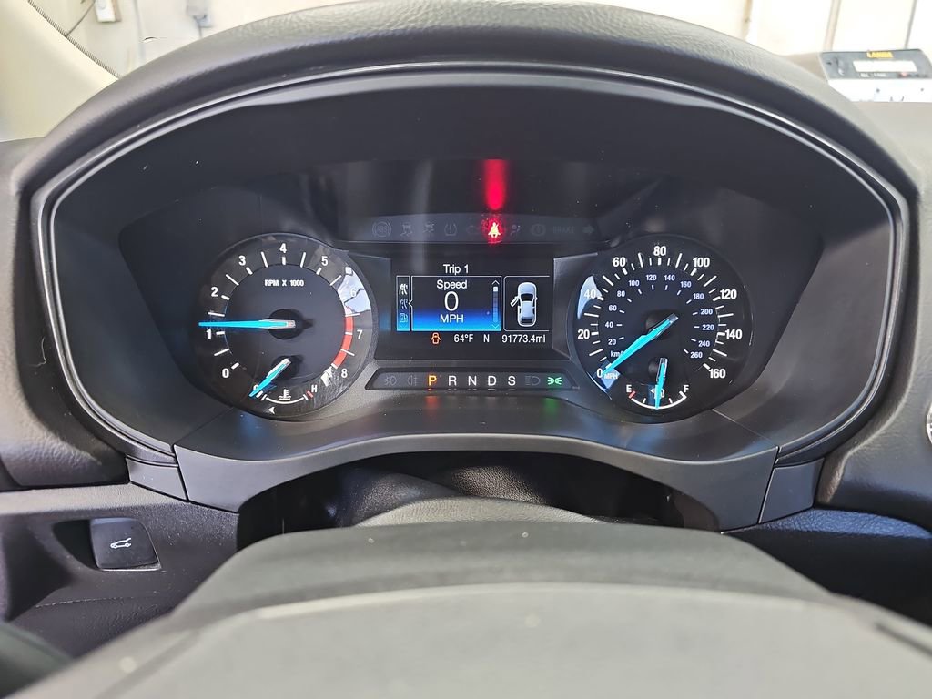 Used 2018 Ford Fusion SE w/ Equipment Group 201A image 18