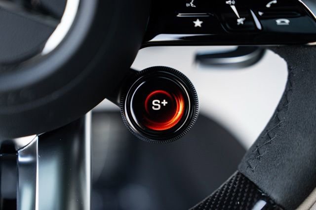 Used 2024 Mercedes-Benz AMG GT 55 image 33