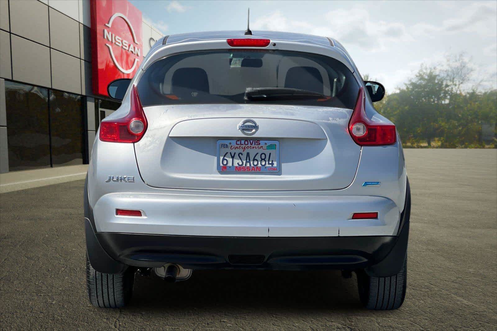 Used 2013 Nissan Juke S FWD image 8