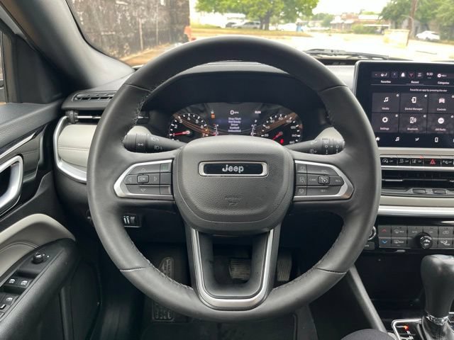 Used 2025 Jeep Compass Limited AWD/4WD image 27