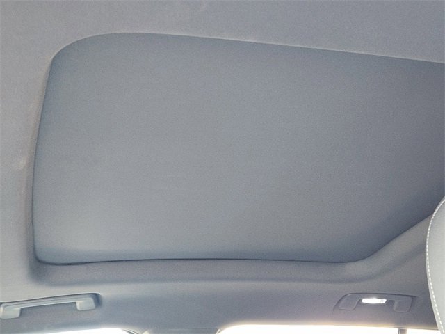 New 2025 Chevrolet Equinox EV LT image 19