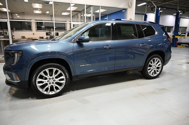 New 2026 GMC Acadia Denali w/ Super Cruise Package image 7