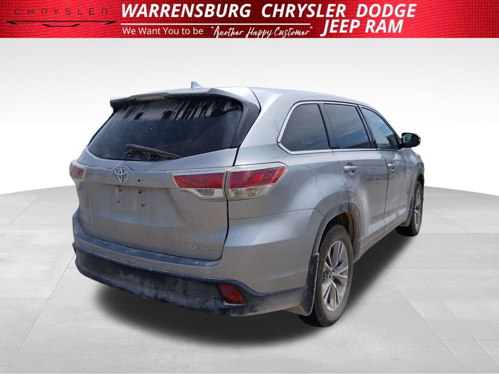 Used 2016 Toyota Highlander Plus AWD/4WD image 3