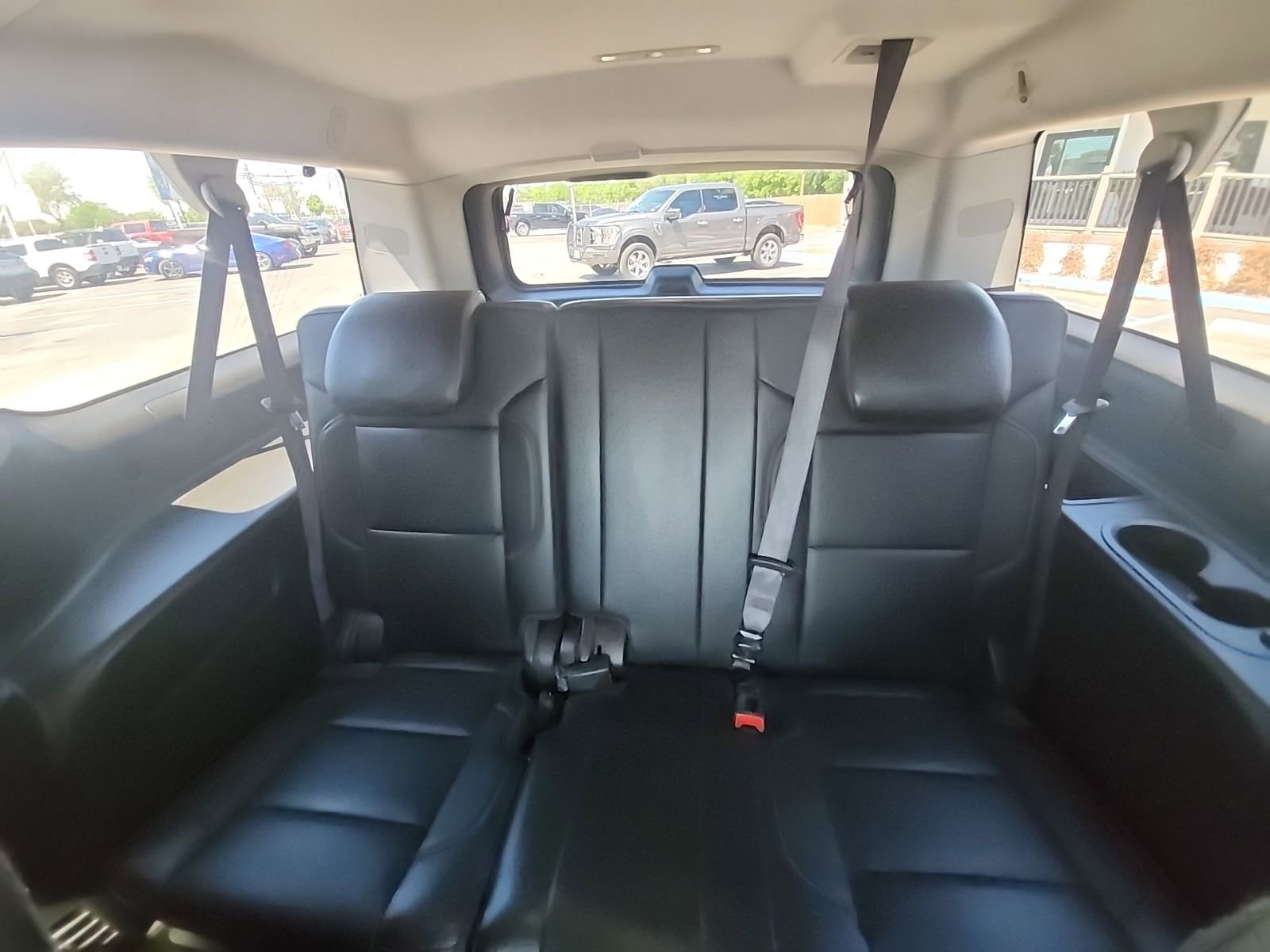 Used 2017 Chevrolet Suburban Premier RWD image 11