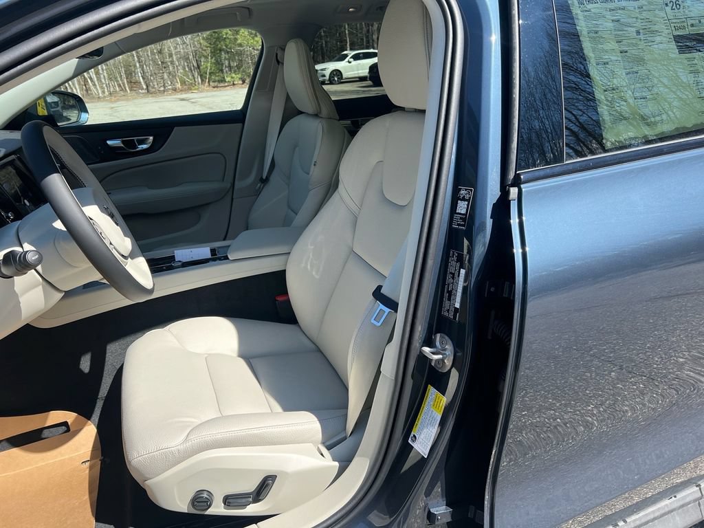 New 2026 Volvo V60 B5 Cross Country Plus w/ Protection Package Premier AWD/4WD image 11