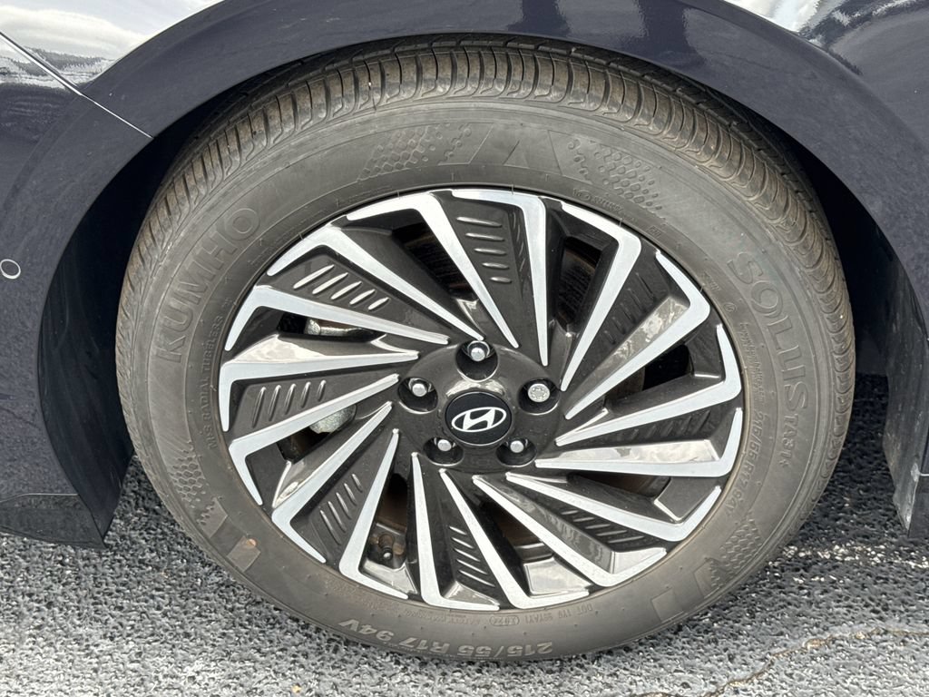 Used 2024 Hyundai Sonata Limited FWD image 11