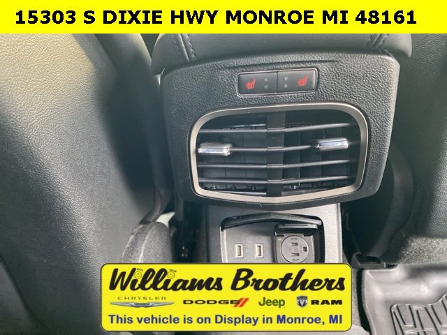 Used 2018 Lincoln MKZ Reserve w/ Climate Package image 32