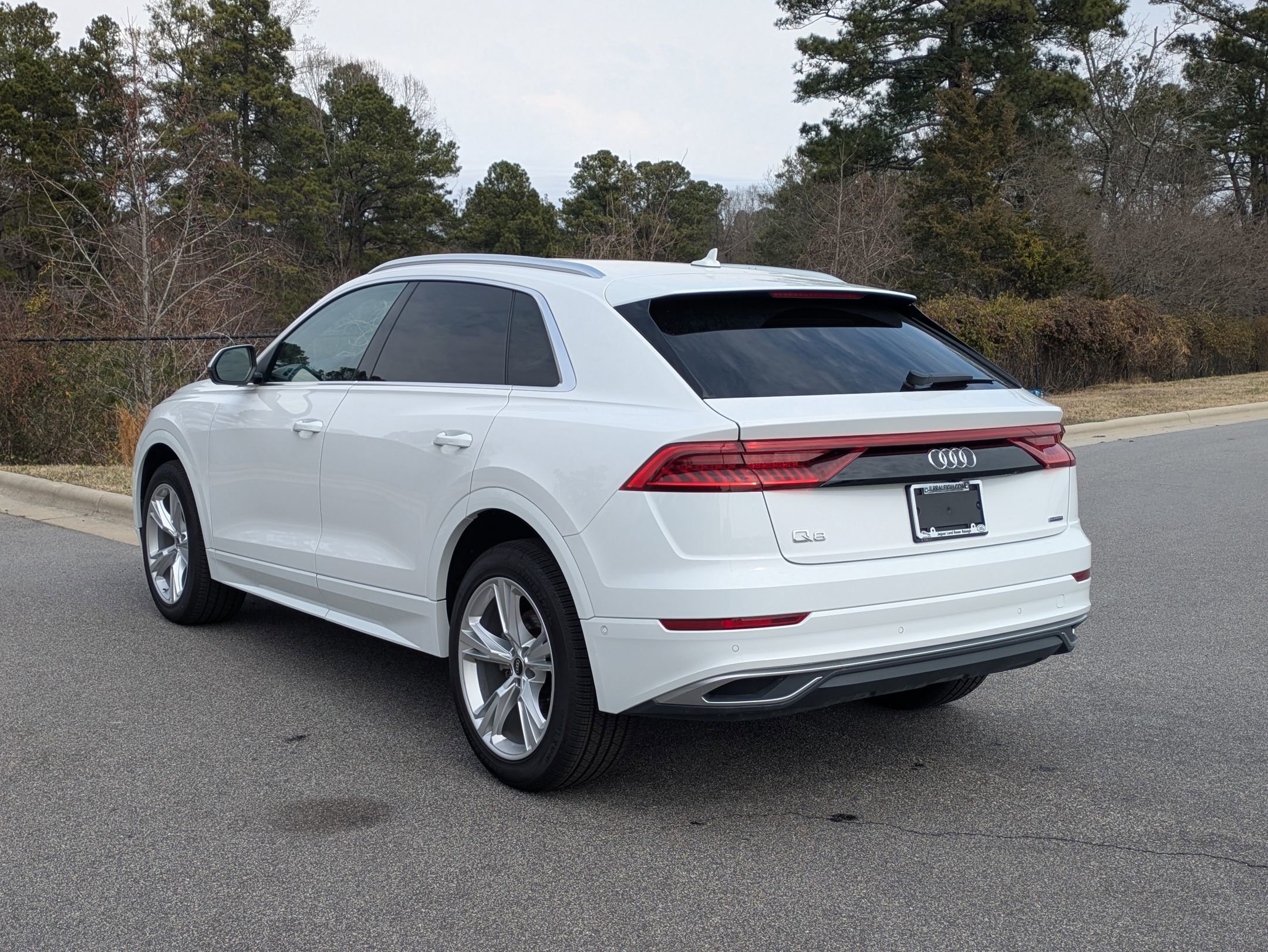 Used 2022 Audi Q8 Premium Plus w/ Premium Plus Package image 7