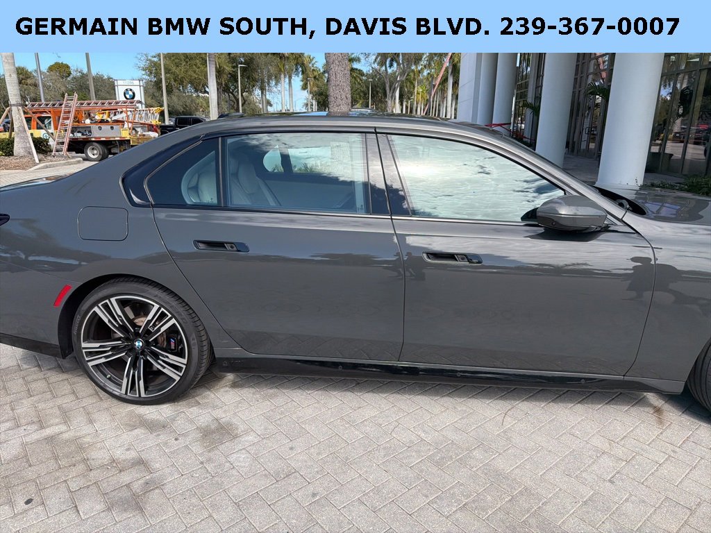 Certified 2023 BMW 760i xDrive w/ Executive Package image 10