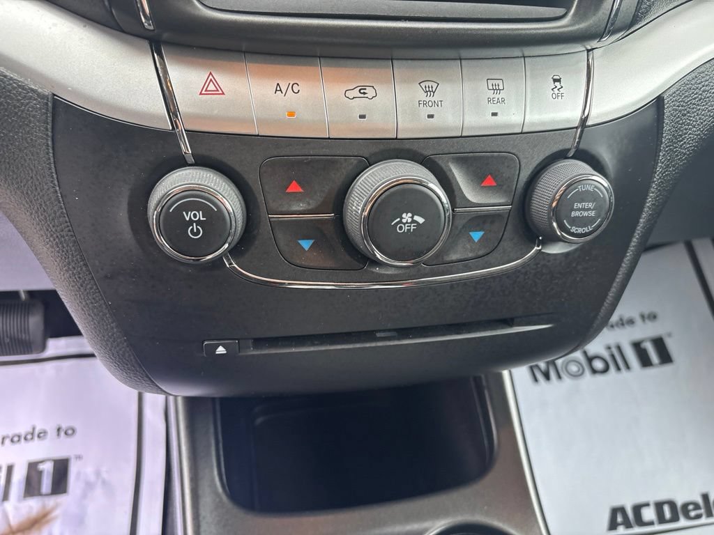 Used 2020 Dodge Journey SE FWD image 29