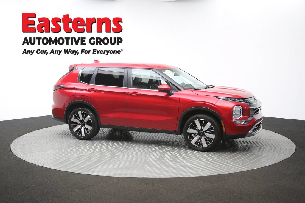 Used 2025 Mitsubishi Outlander SE AWD/4WD image 48