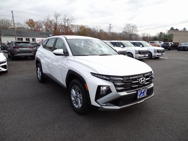 New 2026 Hyundai Tucson SE image 1