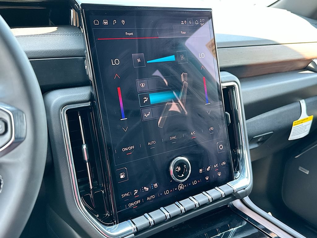 New 2026 GMC Yukon Denali w/ Denali Reserve Package RWD image 14