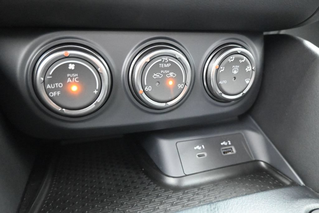 Used 2025 Nissan Z Performance w/ Floor Mat Package RWD image 21