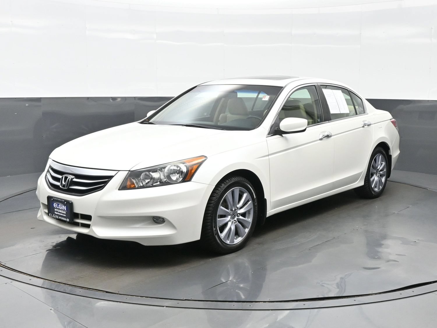 Used 2011 Honda Accord EX-L image 2