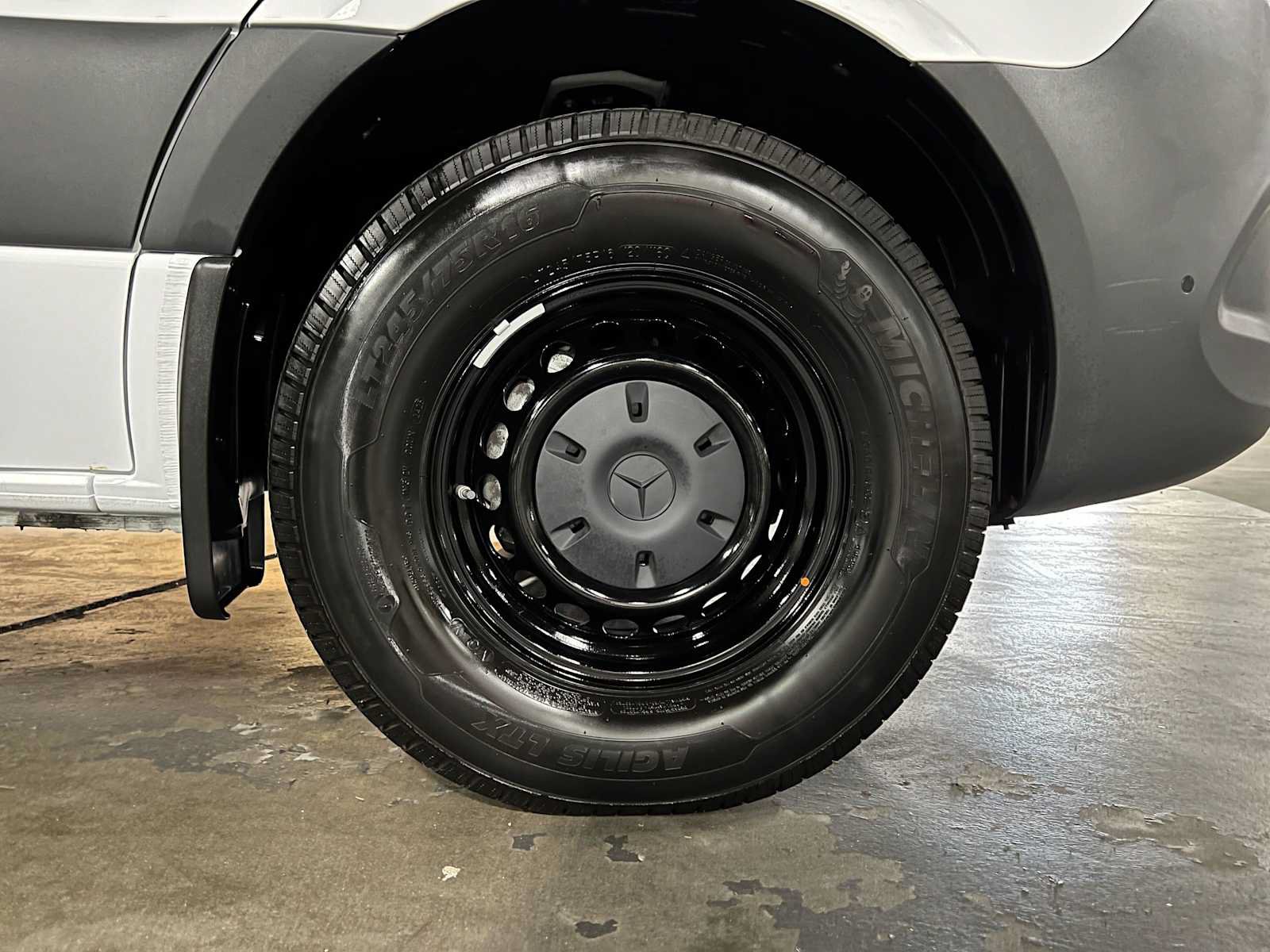 Used 2026 Mercedes-Benz Sprinter 2500 image 9