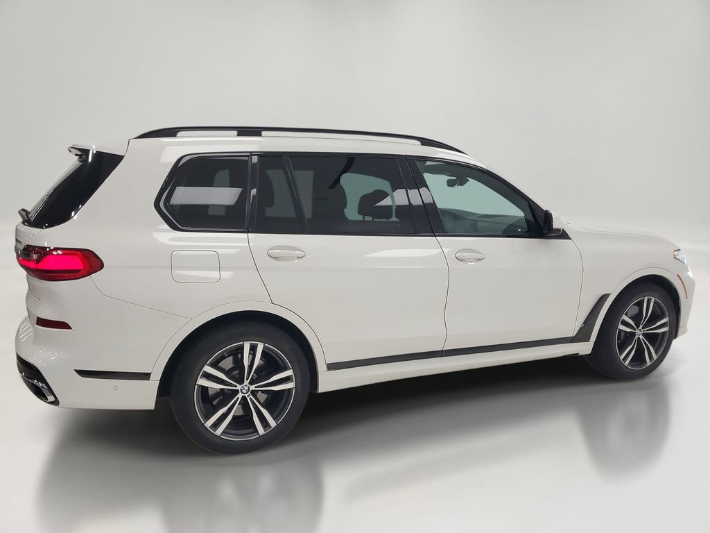 Used 2019 BMW X7 xDrive50i w/ M Sport Package AWD/4WD image 5