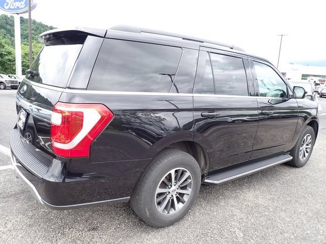 Used 2019 Ford Expedition XLT w/ Equipment Group 202A AWD/4WD image 6