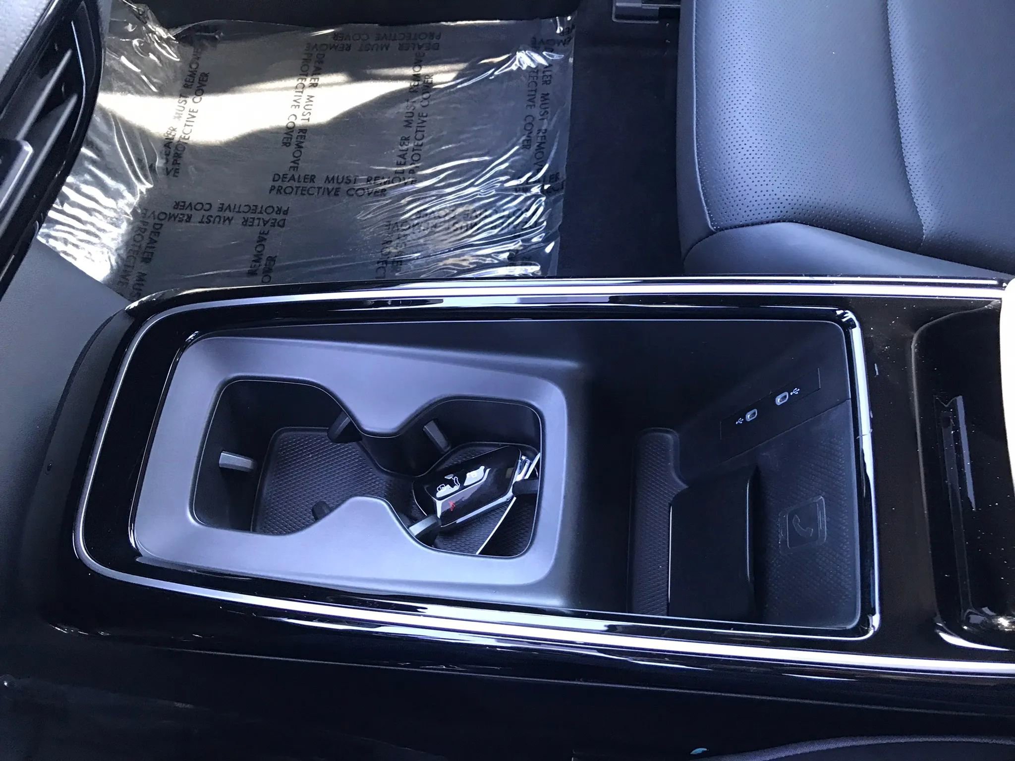 Used 2023 Volkswagen ID.4 Pro S Plus image 30