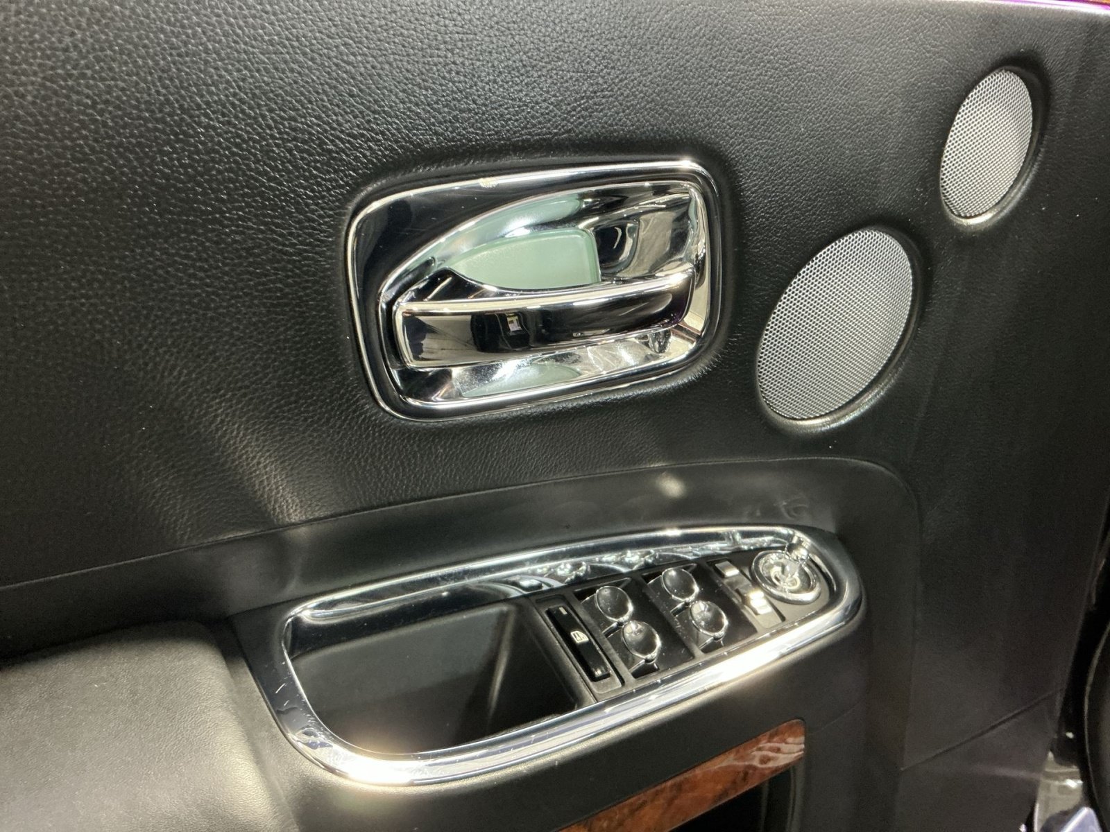 Used 2013 Rolls-Royce Ghost RWD image 16
