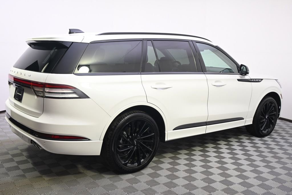 New 2026 Lincoln Aviator Reserve image 7