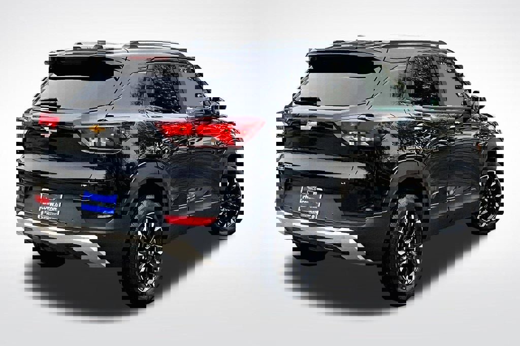 Used 2022 Chevrolet TrailBlazer LT w/ Driver Confidence Package image 10