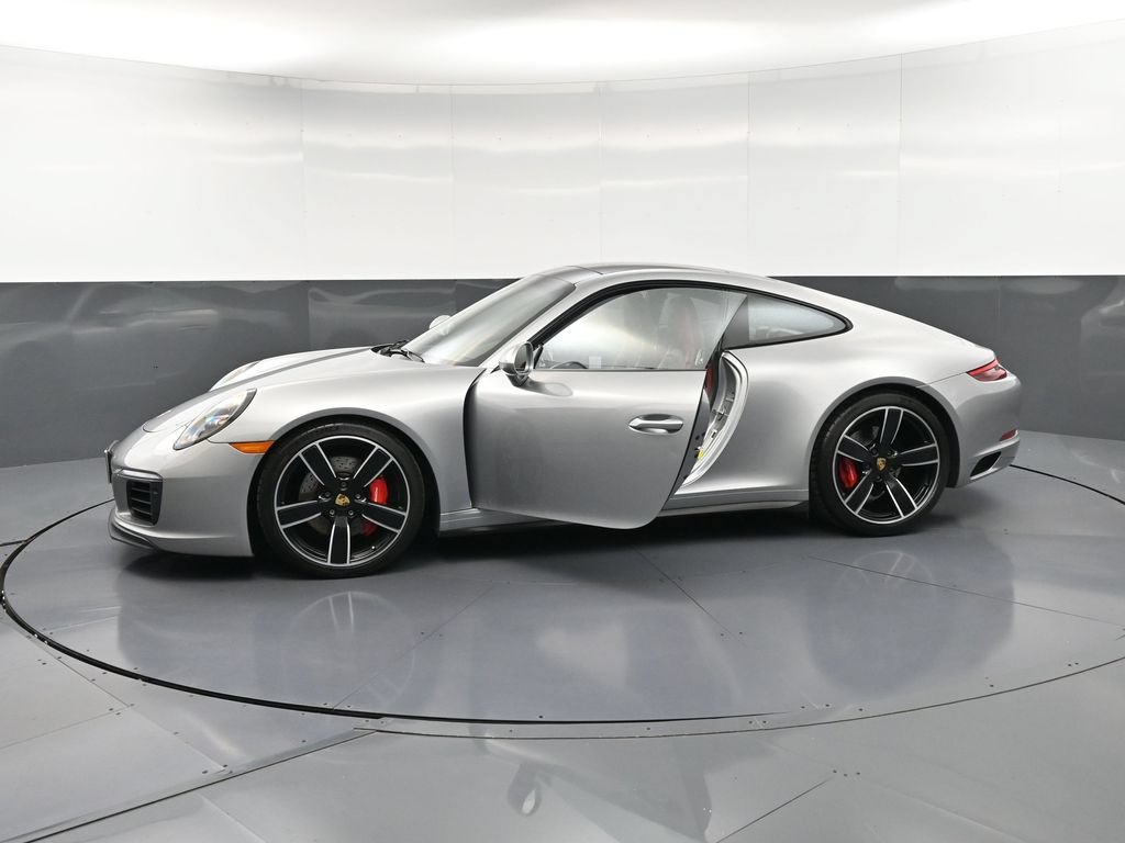 Certified 2019 Porsche 911 Carrera 4S AWD/4WD image 33